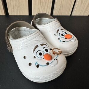 Kids White Olaf Sherpa Crocs